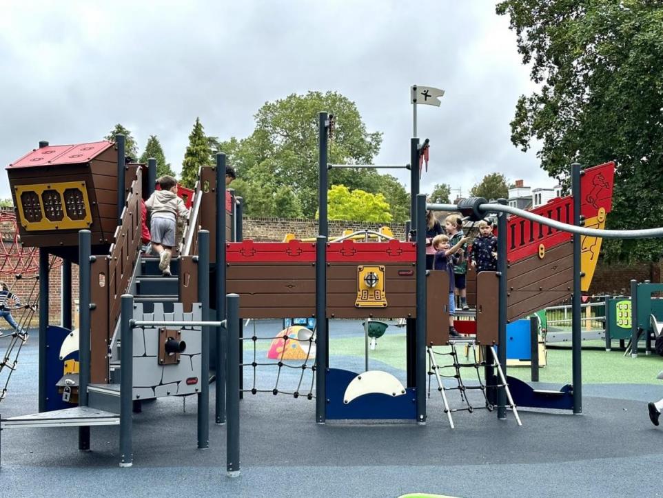 Higginson Park Playground In Marlow Closed For Filming