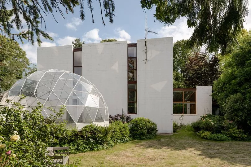 Innovative House With Unique Glass Dome On The Market For More Than £1 Million