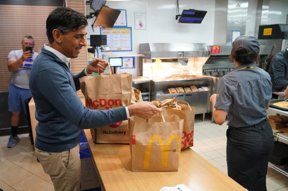 Rishi Sunak Grabs Breakfast At Beaconsfield Services