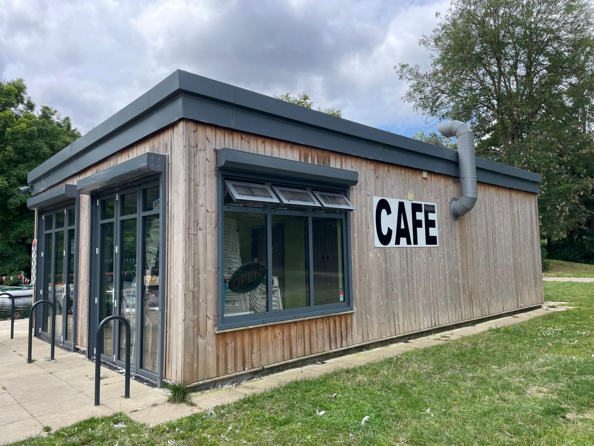 Wycombe Boathouse Cafe Trade Slumps After Dog Death